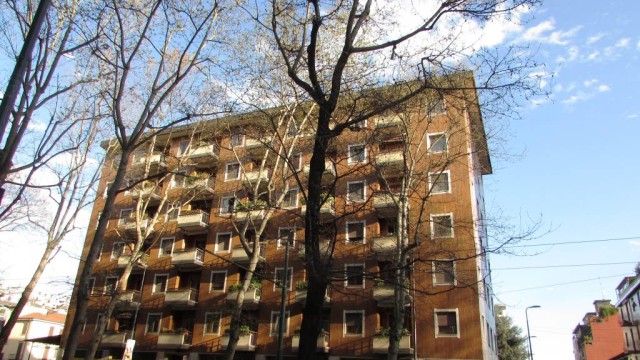 130 mq piano alto tra Via Savona e Tito Vignoli