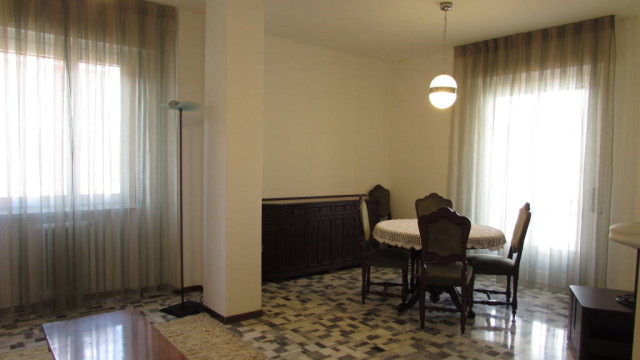 Ampio 3 locali via Lorenteggio