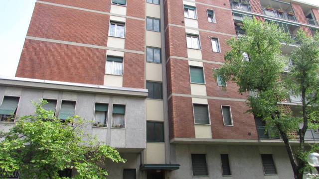 Comodo monolocale Via Lorenteggio – P.za Frattini