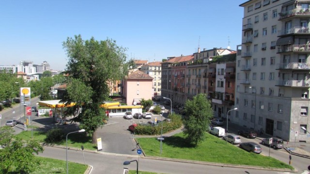 2 locali Via Roncaglia – Washington ristrutturato a nuovo