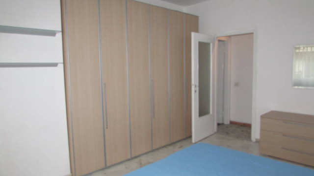 2 locali molto ampio Via Lorenteggio – Bolivar