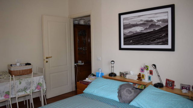 140 mq Piazza Frattini divisibile in due appartamenti 140 mq Piazza Frattini divisibile in due appartamenti