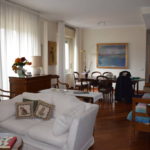 140 mq Piazza Frattini divisibile in due appartamenti 140 mq Piazza Frattini divisibile in due appartamenti