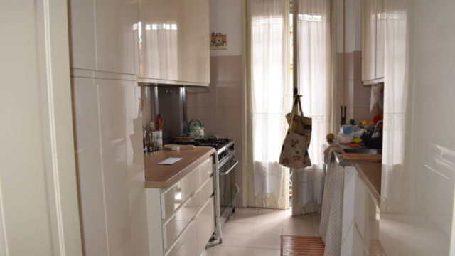 140 mq Piazza Frattini divisibile in due appartamenti 140 mq Piazza Frattini divisibile in due appartamenti