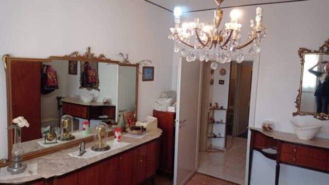 4 LOCALI VIA PATERNO FAMAGOSTA