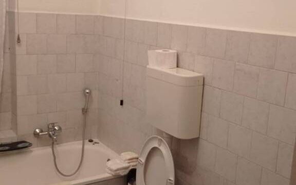 4 LOCALI VIA PATERNO FAMAGOSTA