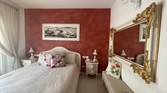 VILLA A POCHI KM DA FORTE DEI MARMI