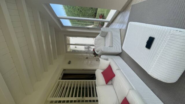 VILLA A POCHI KM DA FORTE DEI MARMI