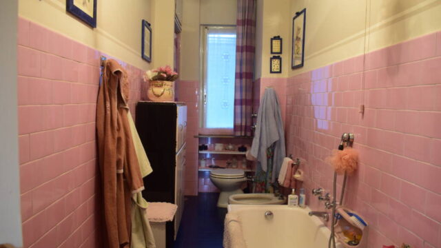 Quadrilocale Piazza Vesuvio – Dezza Quadrilocale Piazza Vesuvio – Dezza